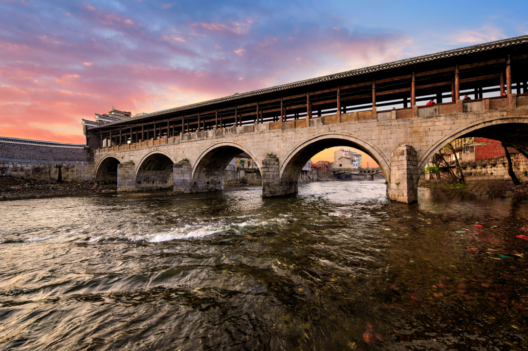 穿过古桥,品桂乡遗韵