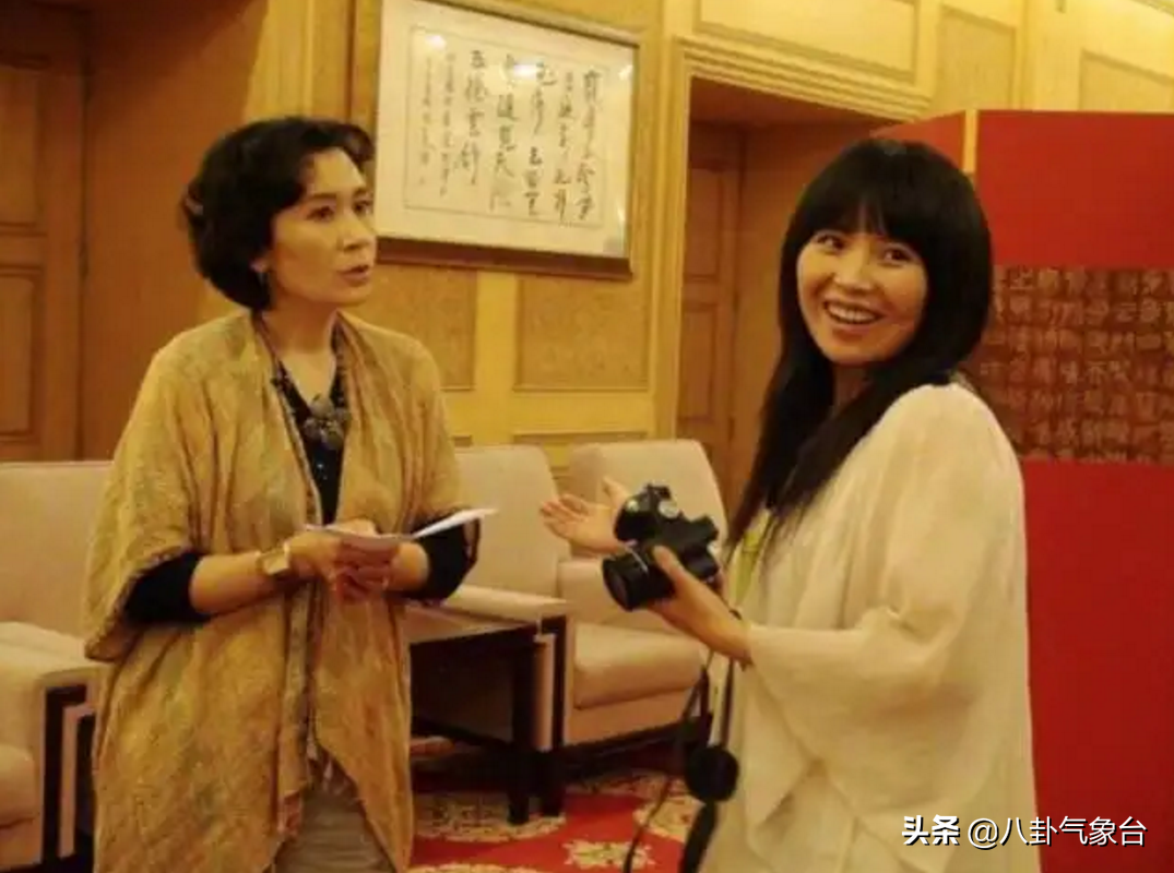 “气质美人”肖雄，将一生奉献给演艺事业，单身30年不后悔