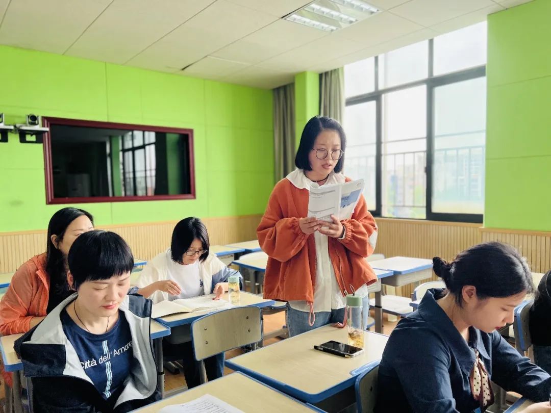 巴塘老师参与成都市双流区棠湖小学唐琦数学工作室研修活动并讲课