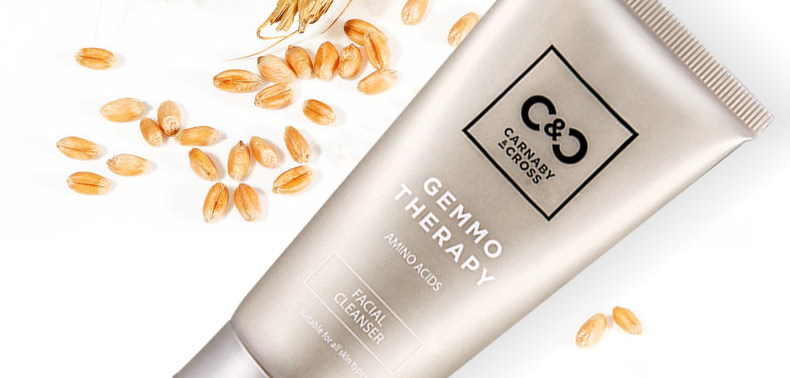 这些洗面奶刺激肌肤的新生，从而不断的增强肌肤的吸收和能力