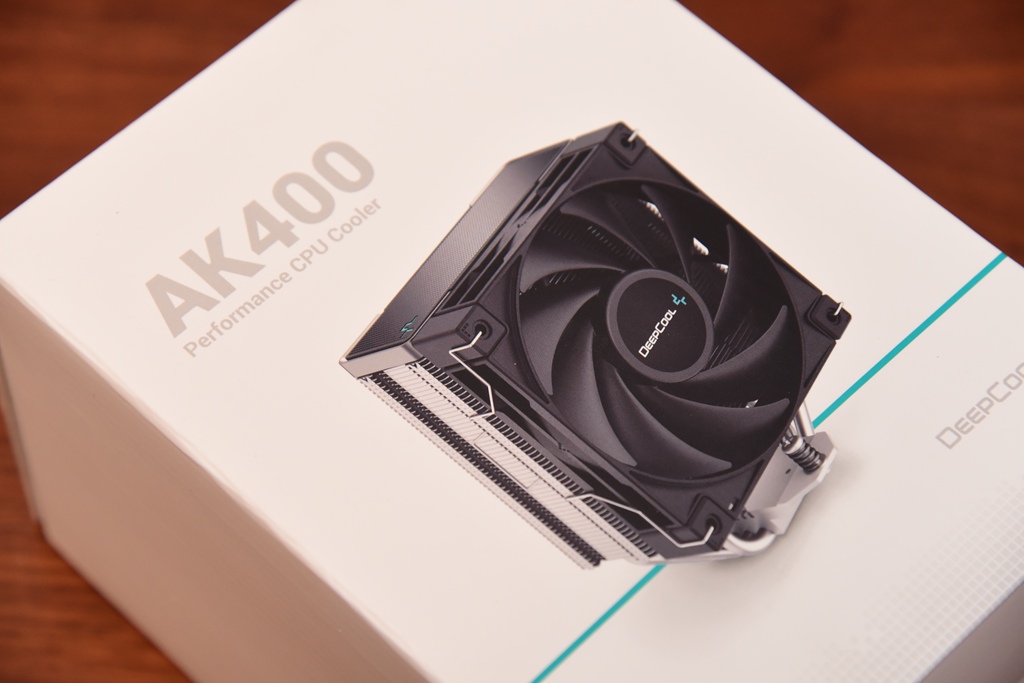 技嘉Z690小雕PRO好板，固态4片，内存6000MHz，12600K实战测试