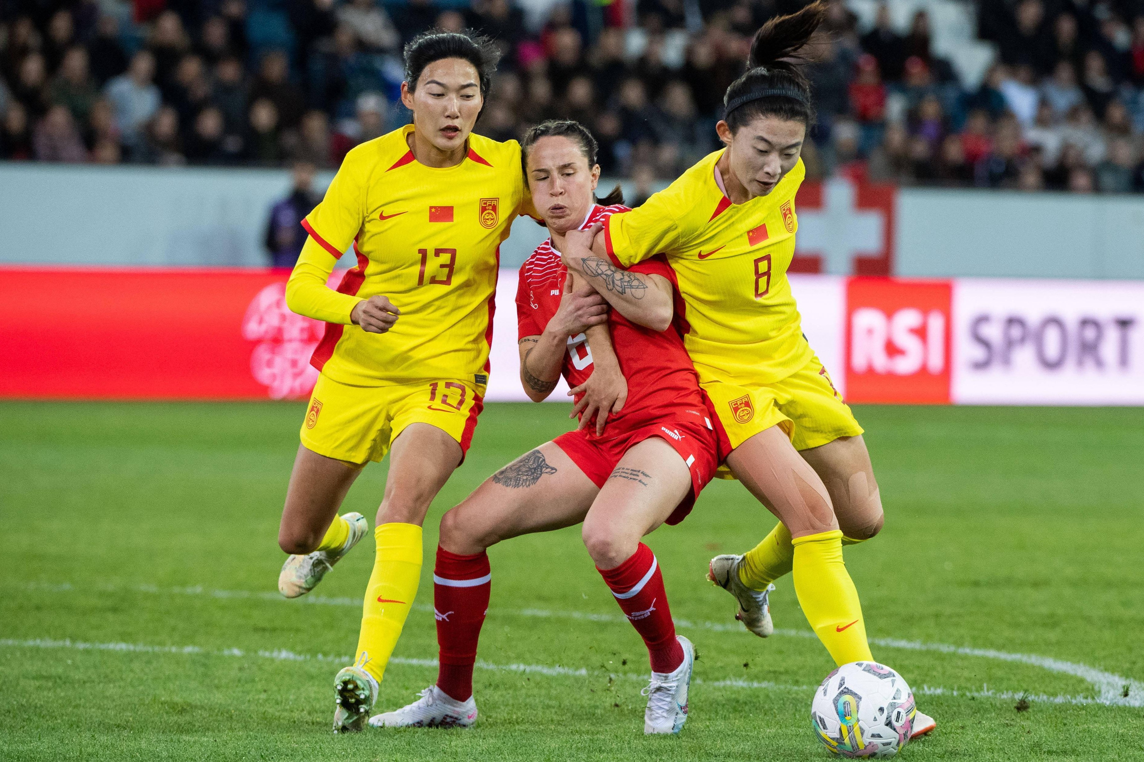 1-2到2-1！中国女足决战欧洲冠军，底线不输0-3，世界杯出线=奇迹