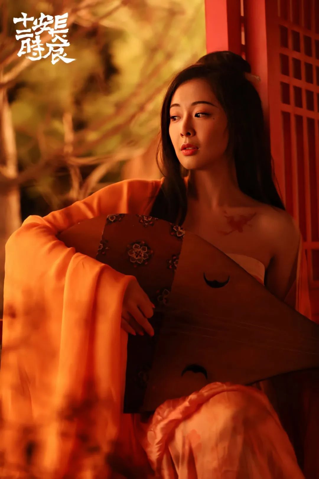 《狂飙》霸气大嫂火了,身材不输柳岩,藏不住的女人味!