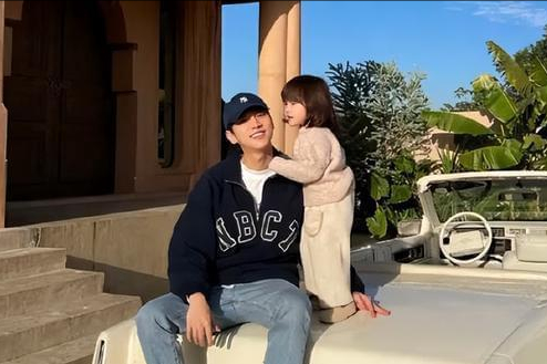 徐可隐婚生女不被理解,妻子是大学初恋,3岁女儿颜值超高似混血