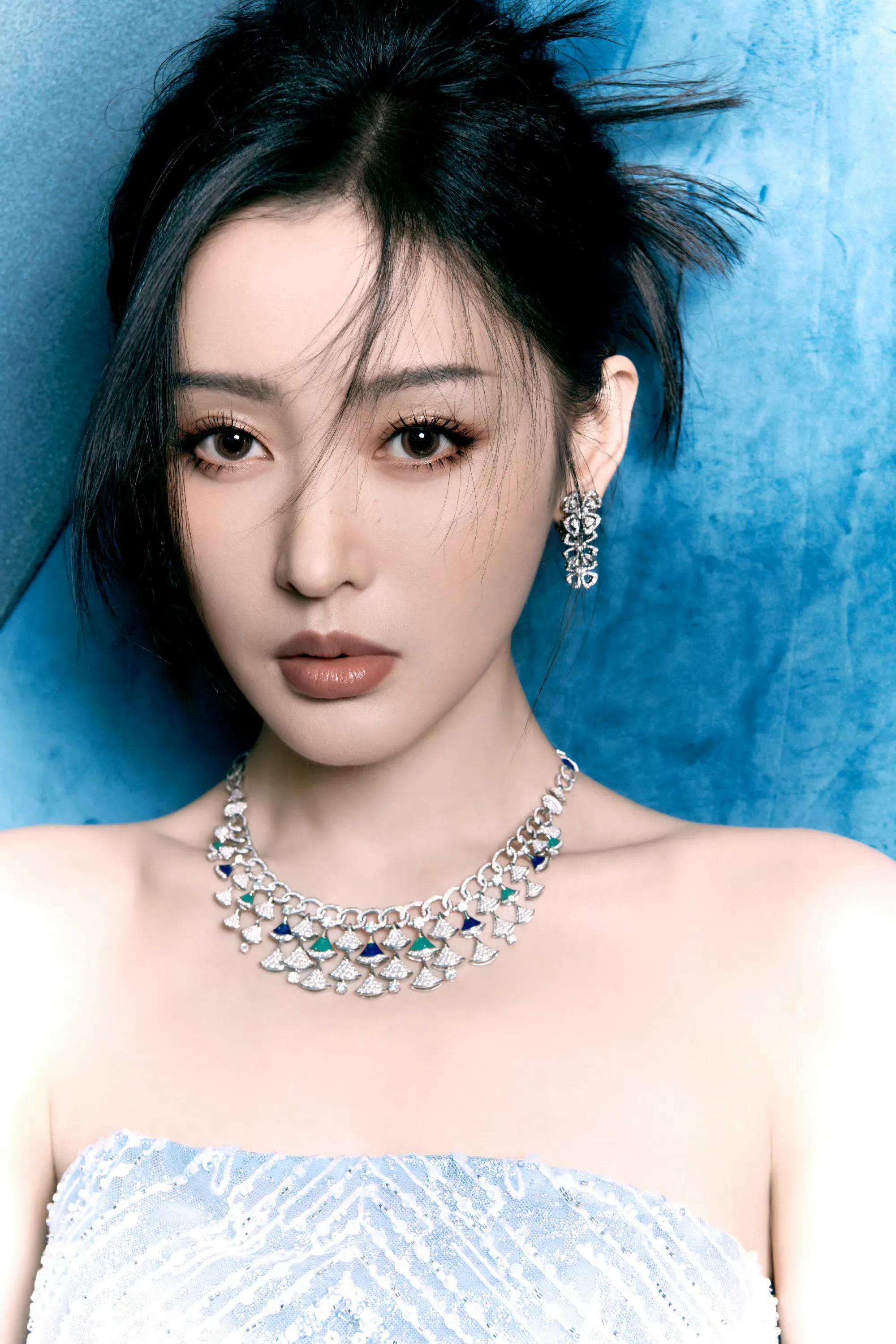 女明星张天爱时尚写真:气质女神,颜值担当