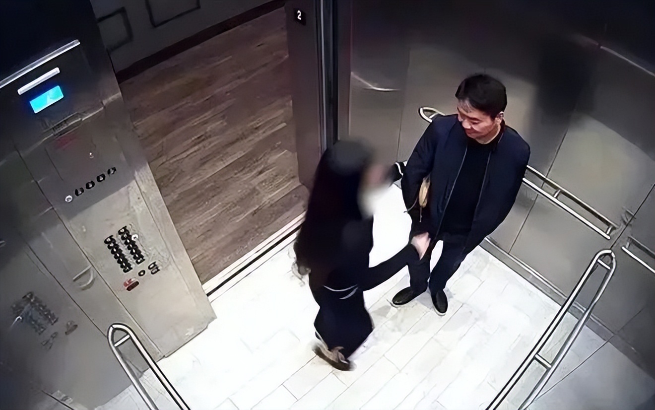 刘强东又被盯上了