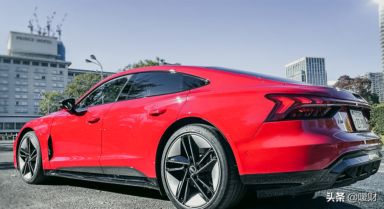 2022年奥迪电动车 e-tron gt评测
