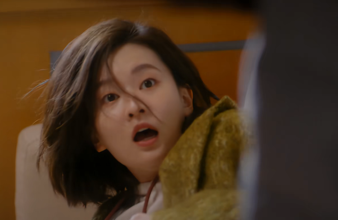 仅开播3天,拿下榜单第一,乔欣的新剧,凭啥这么"横"