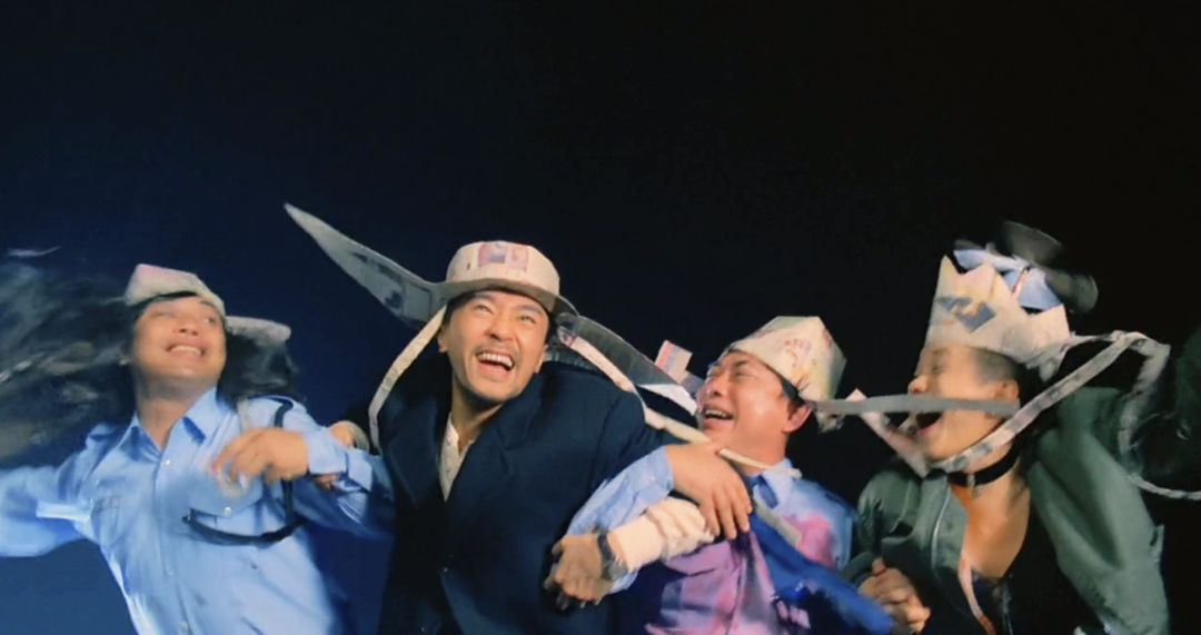 回魂夜周星驰「回魂夜周星驰出场的服装是致敬哪一部电影」