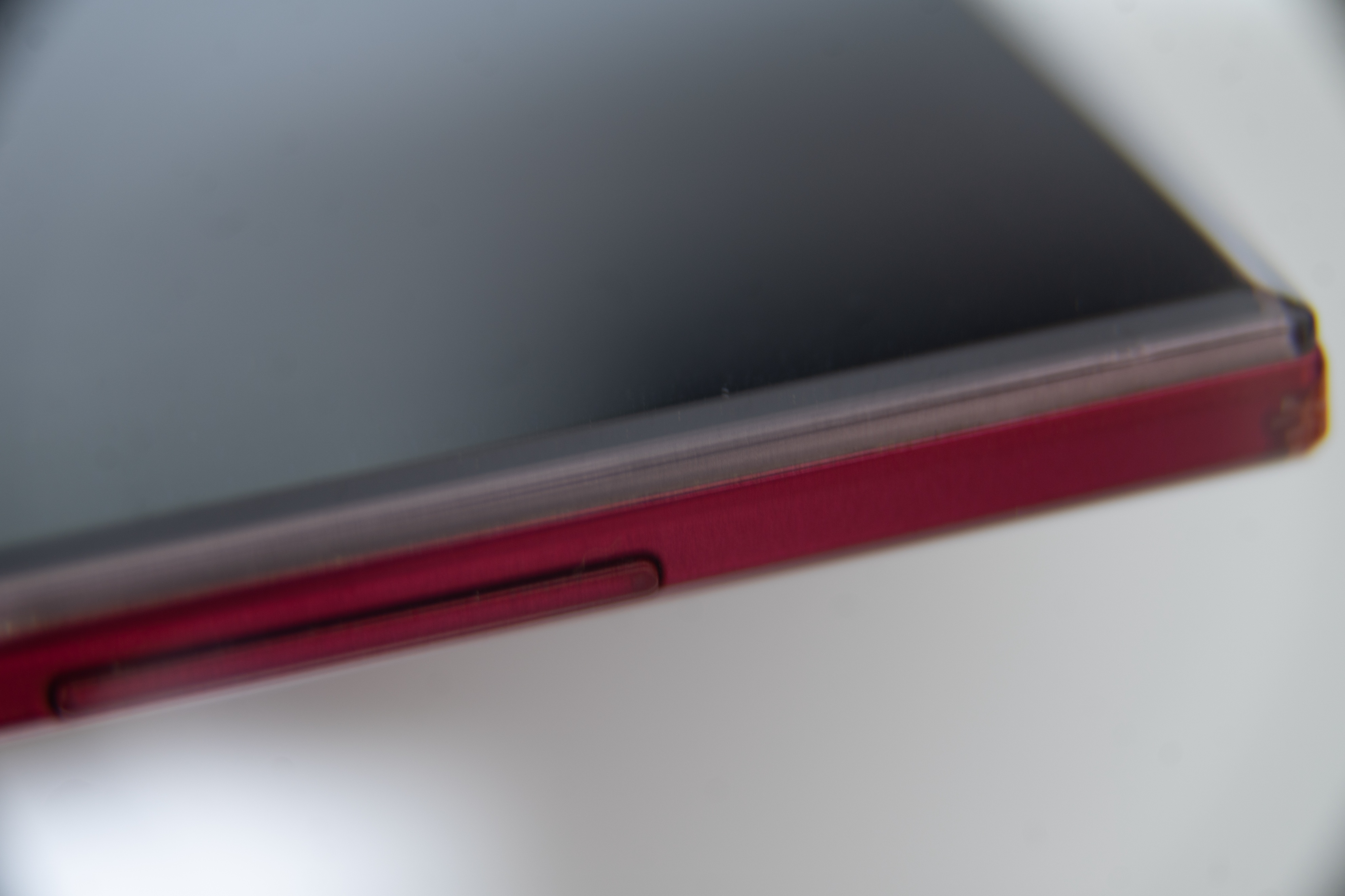 全面屏鼻祖-夏普402sh(外观与屏幕)