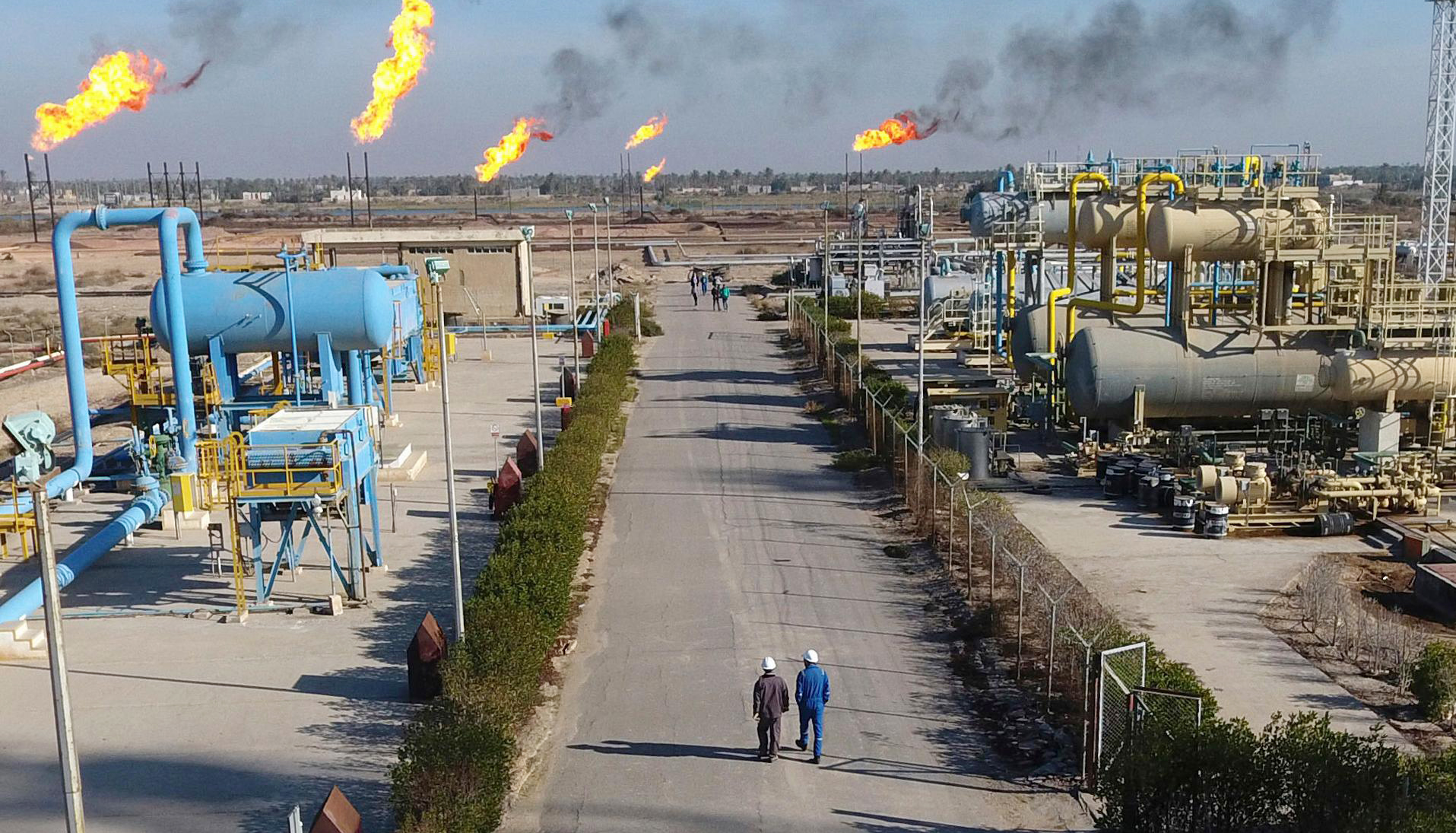 是一个位于西亚的中东国家,约8500万人口伊朗有着悠久的石油生产史