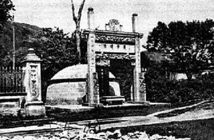 1894年杭州出土古卷，详载武松勇斗猛虎、义斩恶霸之壮举，英雄气概跃然纸上。