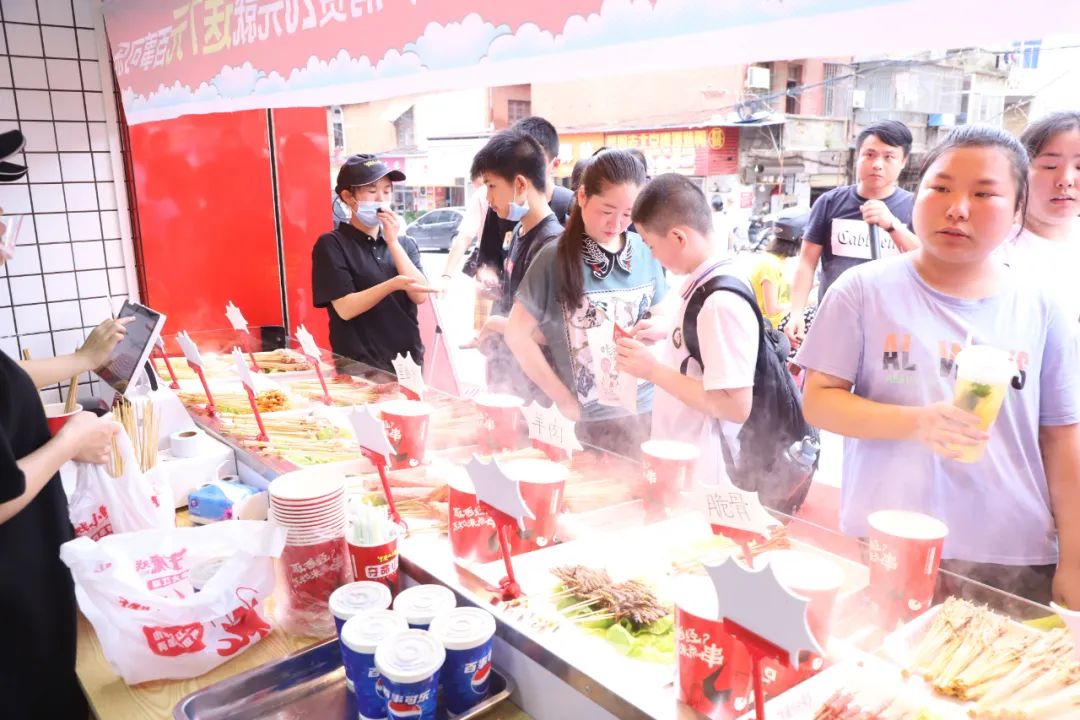 逆勢拓張400+店，年銷10億+串，它是怎么做到的？