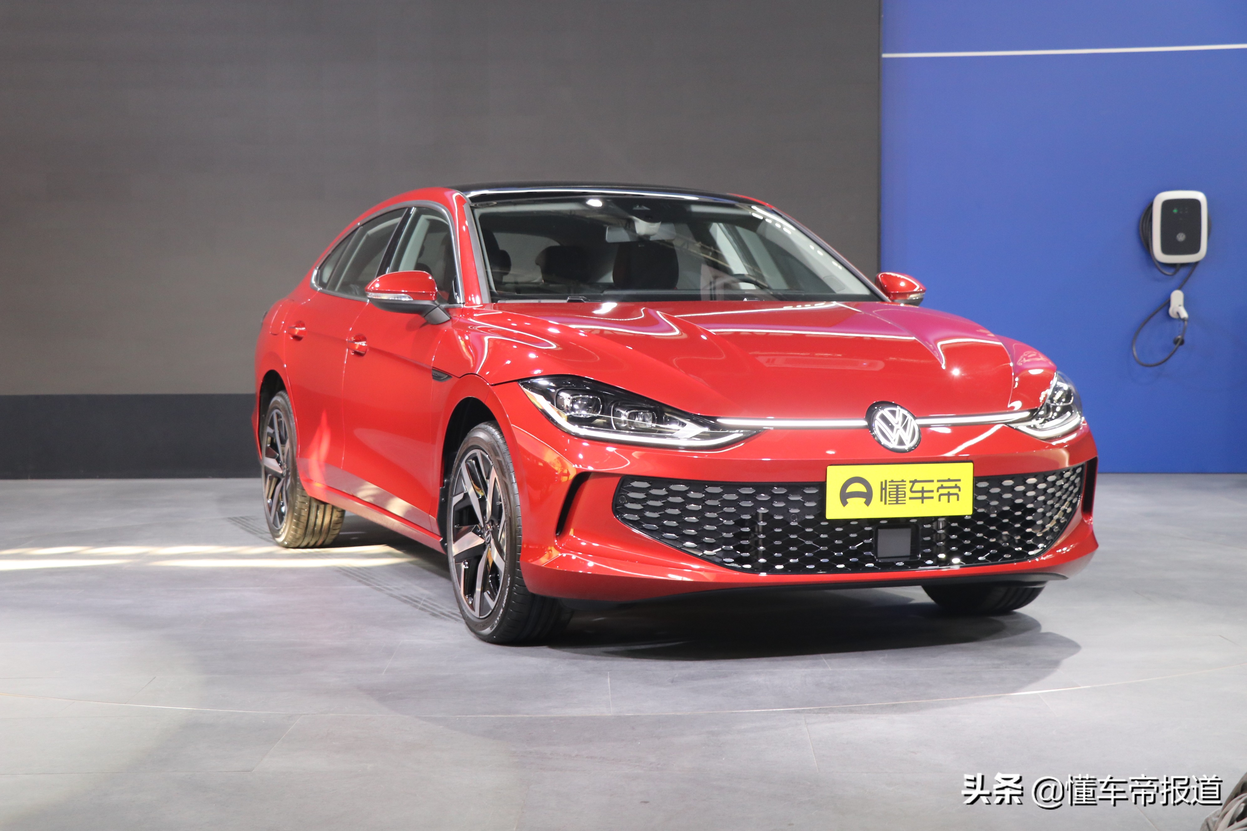 新车｜无框车门、掀背设计，一代凌渡L静态体验