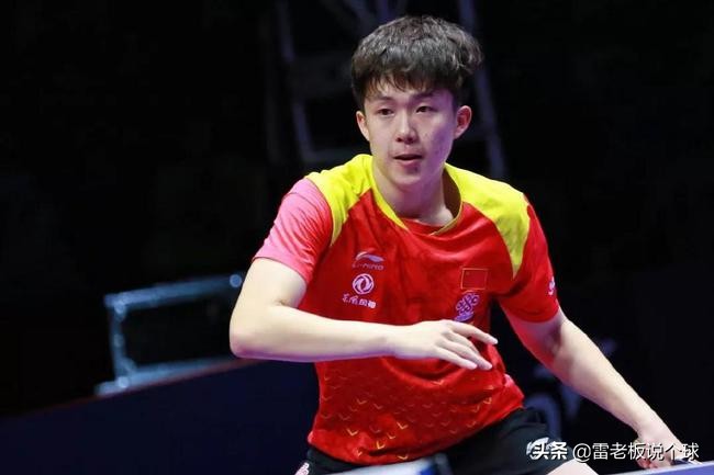 2021世界杯哪里能看</h2>
<p>　　晚场赛程安排：</p>
<p>　　19：00，冯天薇（新加坡）vs田志希（韩国）（央视CCTV5直播）</p>
<p>　　冯天薇现世界排名第11，本届赛事唯一的东道主选手。在刚刚结束的世锦赛上，冯天薇在女单第三轮中以3-4不敌韩国削球手徐孝元。田志希现世界排名第14，世锦赛上同样止步于女单第三轮，以3-4的比分负于罗马尼亚选手斯佐科斯。冯天薇与田志希历史交手战绩：冯天薇10胜2负！本场比赛两名球员都是球迷世界杯很熟悉的选手，彼此交手也是非常多，是老将冯天薇借着东道主之利赢下对局，还是田志希从对手身上拿到第三胜呢？</p>
<p>　　<img decoding=
