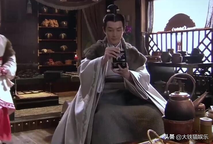 气质不行就别穿貂了，10位古装美男告诉你啥叫貂皮上身，贵气逼人