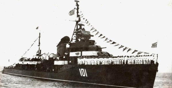 17吨黄金换来的驱逐舰开山鼻祖 初代四大金刚 中国07型驱逐舰