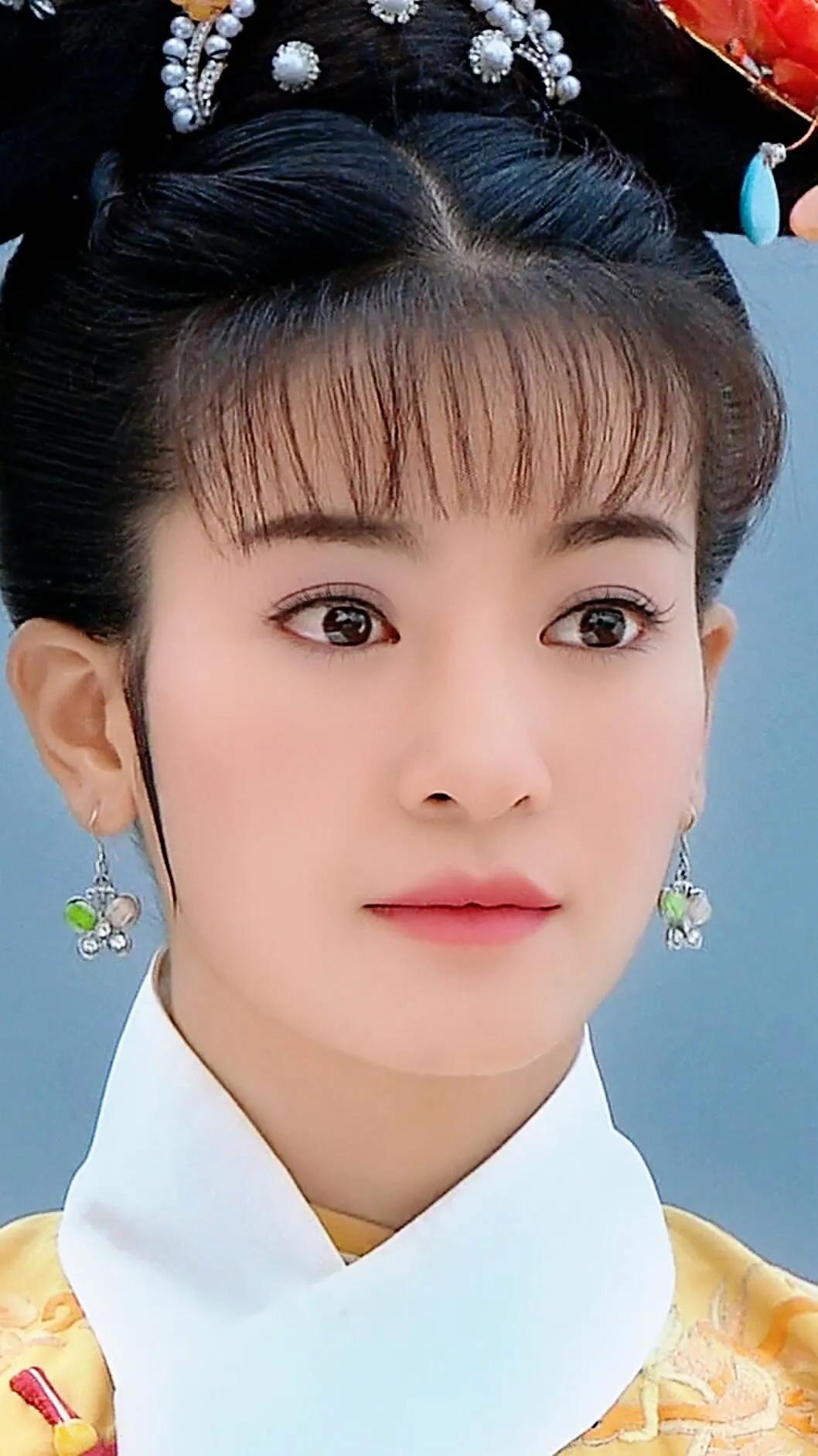 李晟饰小燕子