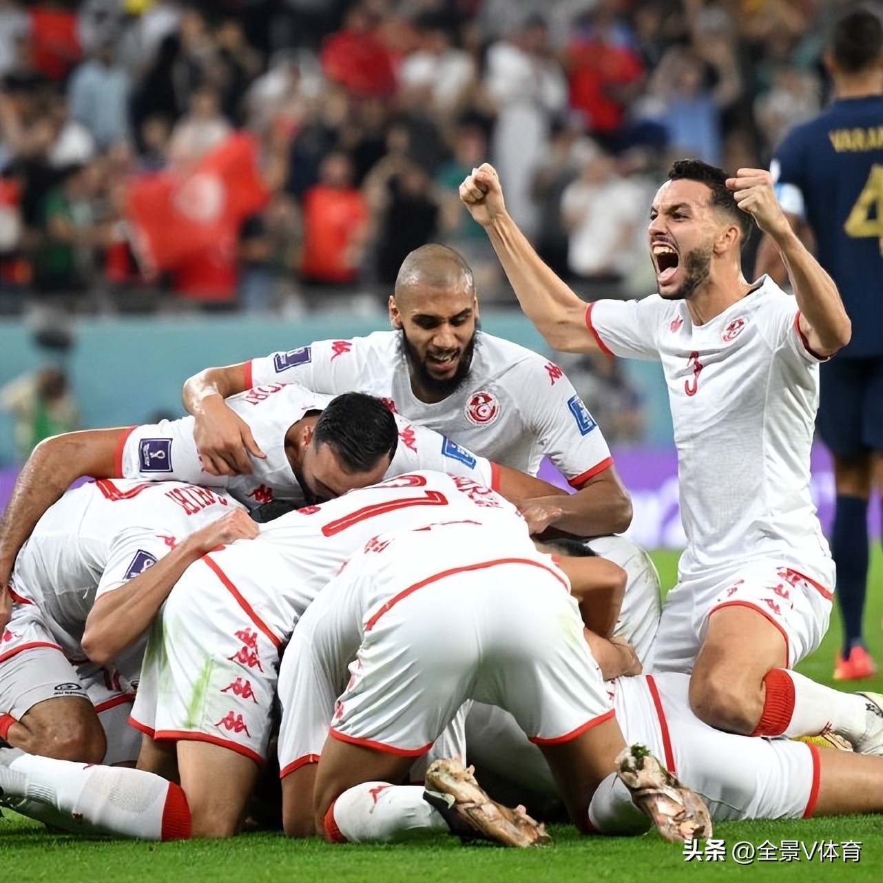 世界杯最新积分榜：阿根廷完胜头名晋级，波兰输球仍获出线权