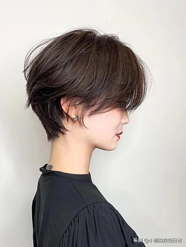 韩式发型女中短发烫图片