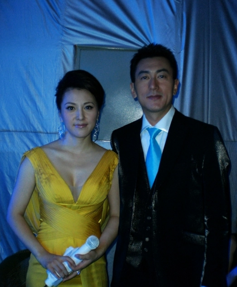 梦桐：曾因没钱买服装遭嘲讽，在央视工作25年，如今46岁活成这样