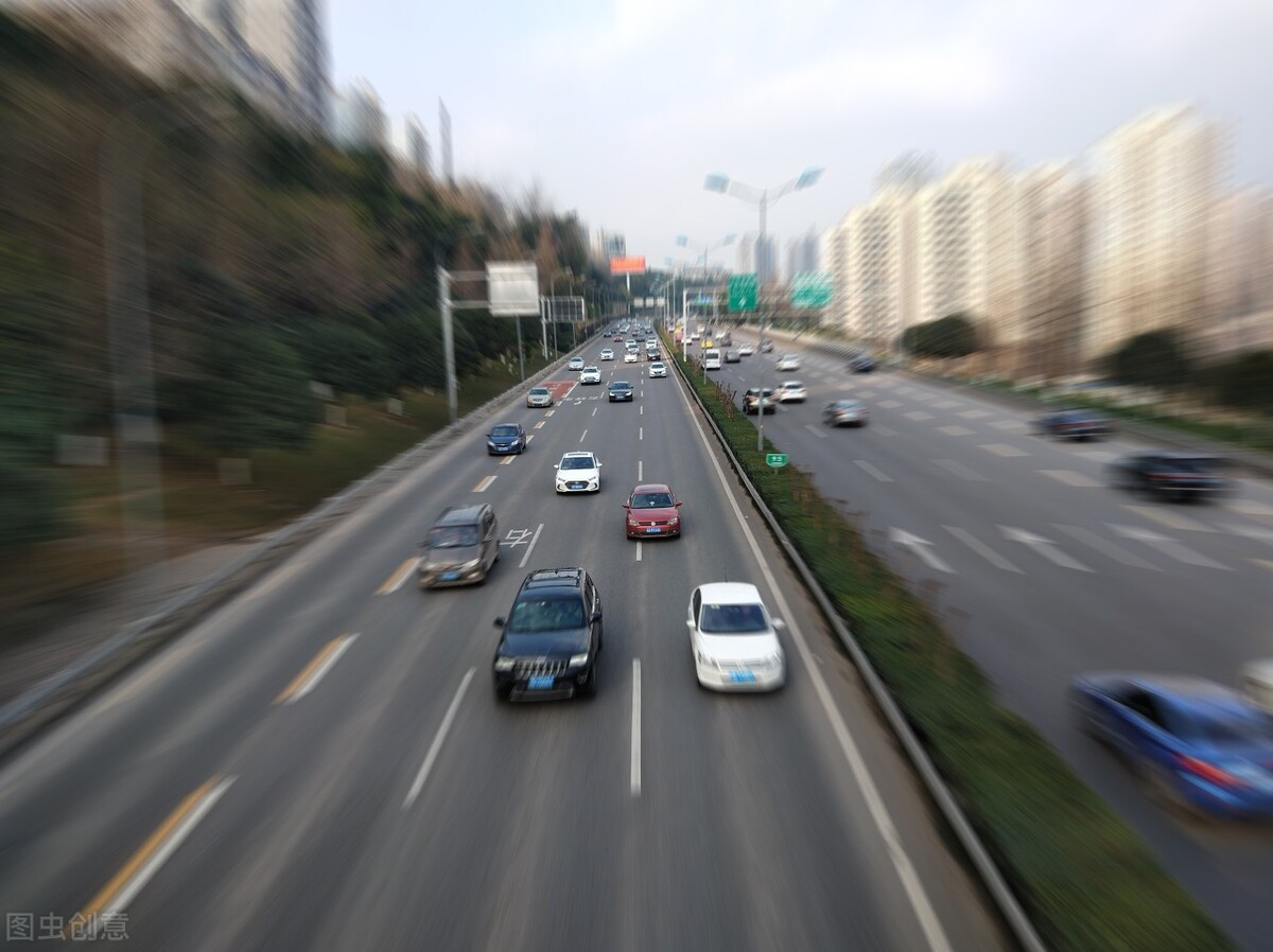 高速如何安全行车