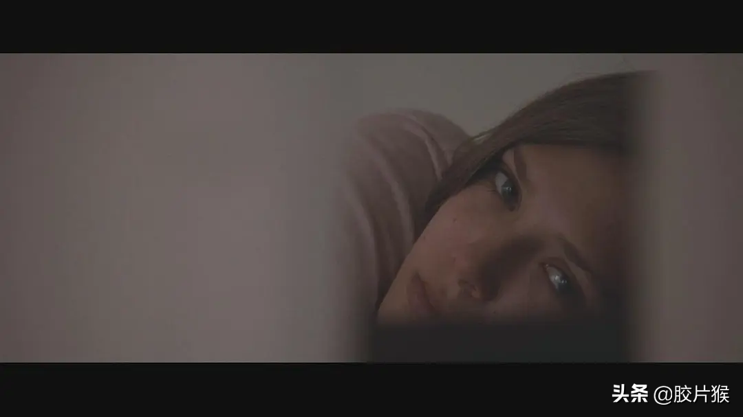 “绯红女巫”伊丽莎白奥尔森的魅力，可不止暴打奇异博士和光照会