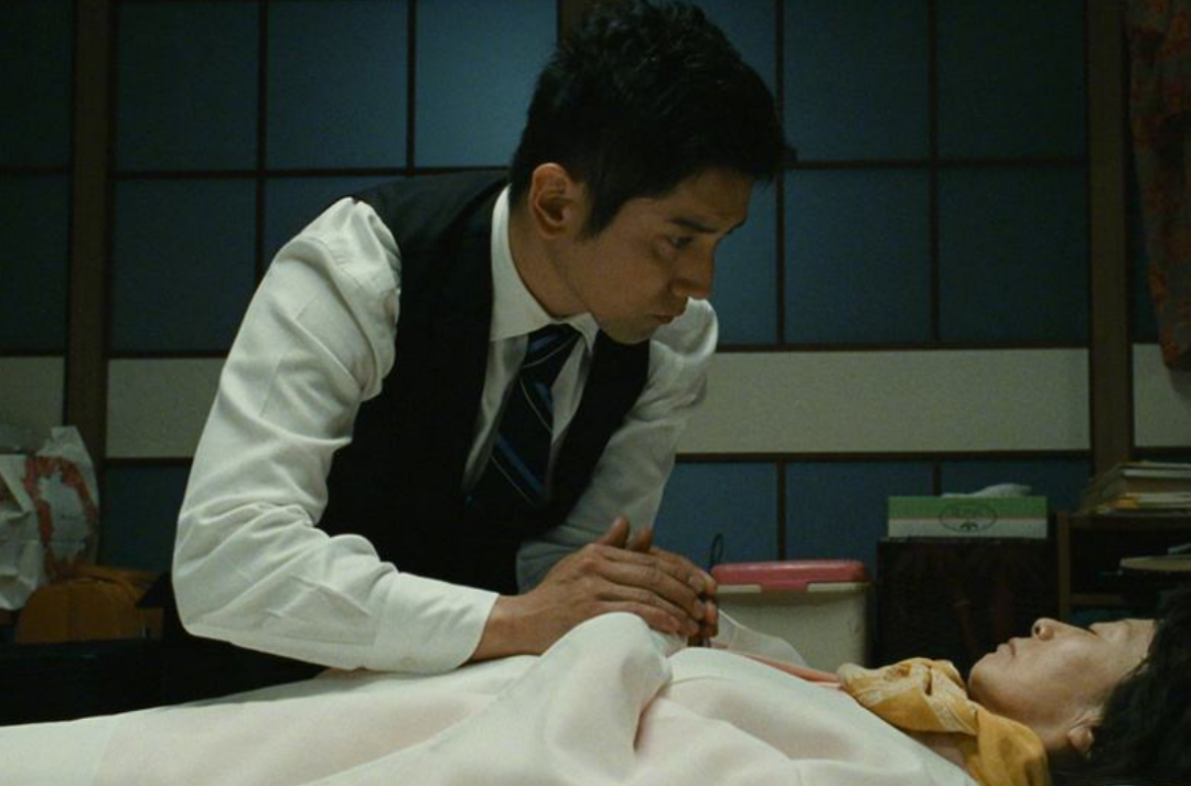 别用手直接触摸身体，入殓师：无关恐惧，就算是亲人也不能这样做