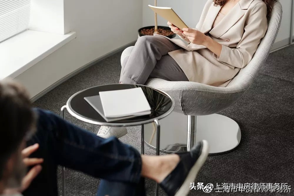 丈夫擅自转给他人巨额“分手费”事后妻子能否追回