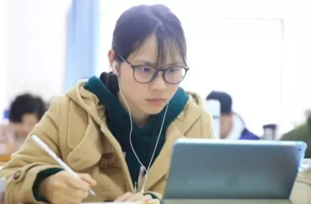 教育部公布“被取消”的几类证书，大学生需了解，别做无用功