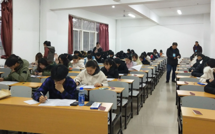 上海教育官方发布一则消息，高三学子“崩溃”了，难道高考有变化