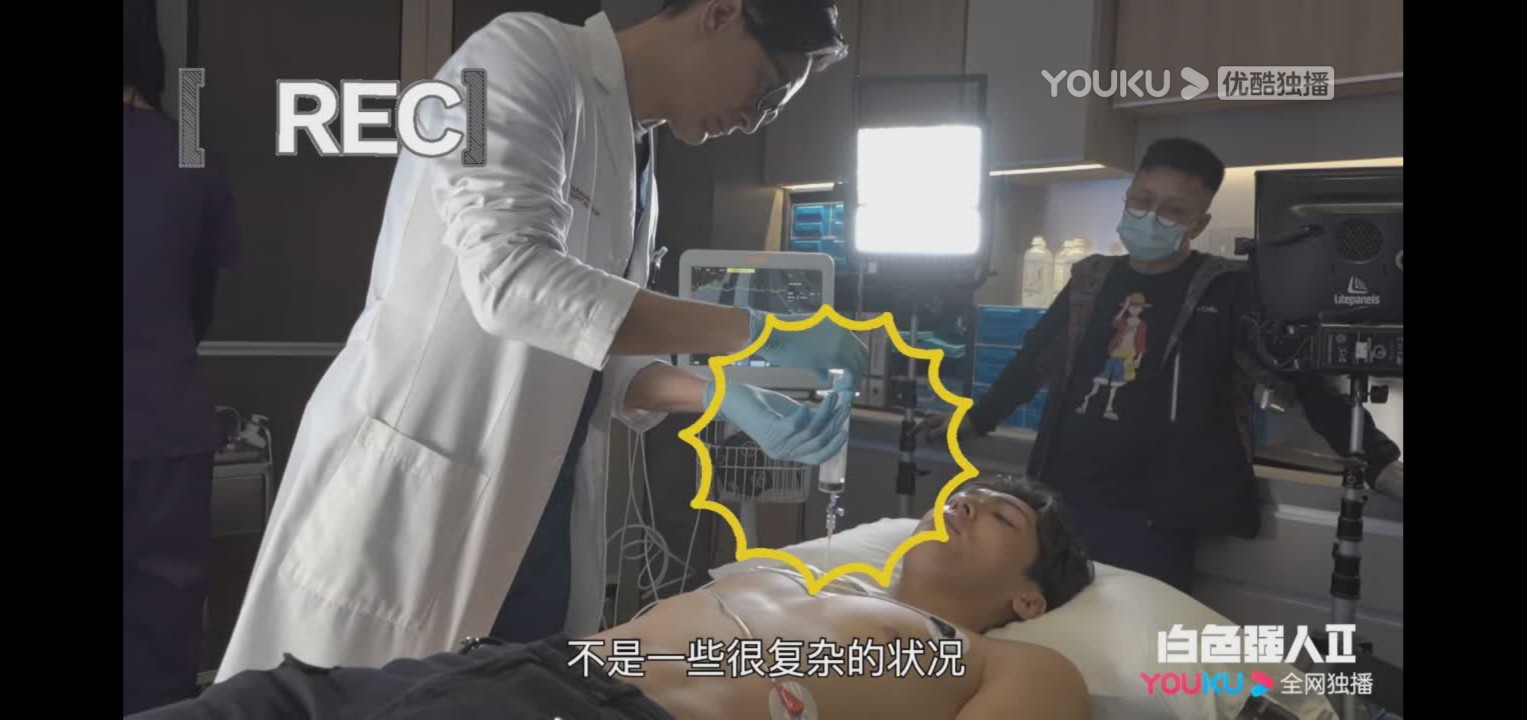 《白色强人2》今晚开播，三视帝两视后坐镇，真正的港剧王牌来了