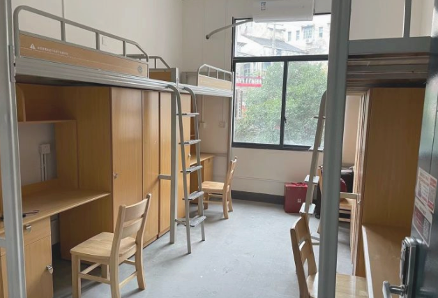 深圳大学宿舍如何分配国内大学宿舍都长啥样