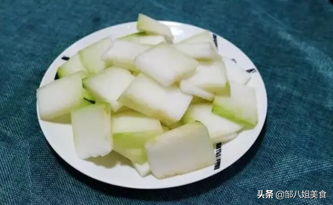 建女人：35後，多吃5食物，越吃越有精神，皮好色佳