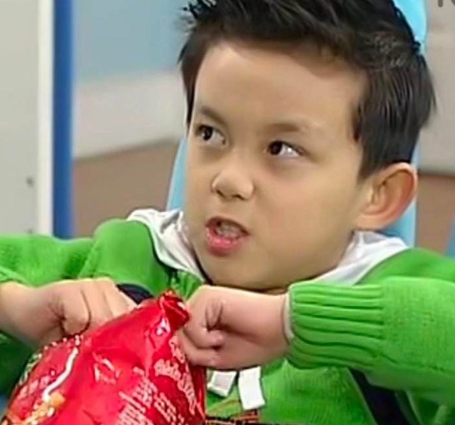 "国民弟弟"吴磊惨遭封杀,海报连夜被撤,吴磊到底得罪了谁?