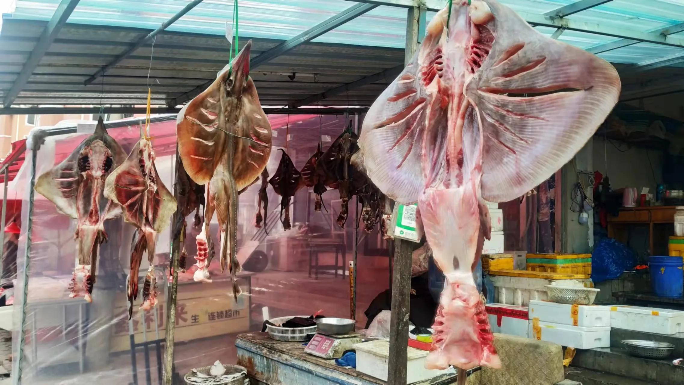 90年代年夜饭比现在还好？老人：食材丰富、年味足，现在比不了