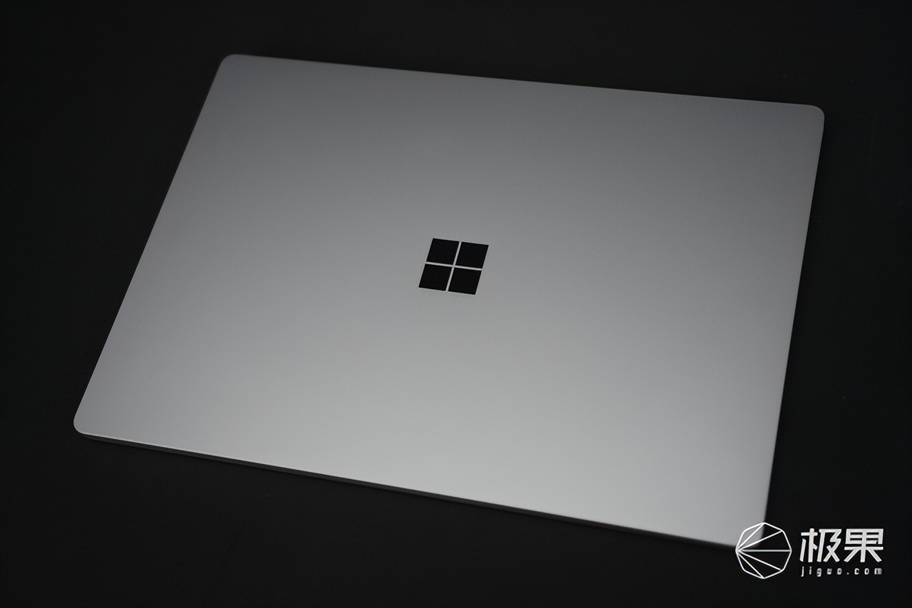 微软Surface Laptop 5上手体验：移动办公的不二之选