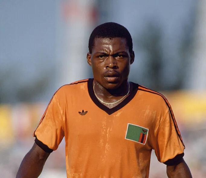 《法国足球》评选69拉巴赫·马杰尔(rabah madjer),阿尔及利亚中场