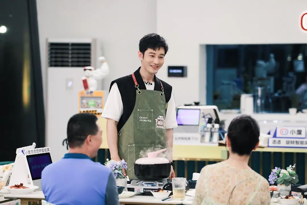 《中餐厅6》阵容上热搜，张若昀加盟不意外，大满贯视后才是惊喜