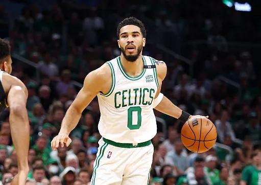 打疯了抢七大战格威命中7记三分（打疯了！抢七大战格威命中7记三分，凯尔特人4-3淘汰雄鹿会师热火）