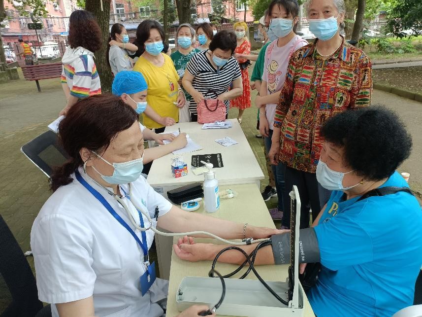 “全球爱足日”武汉开展糖尿病足筛查防治公益活动