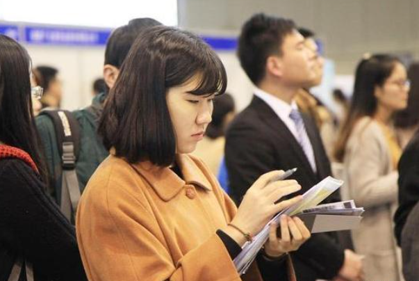 32个事业单位拟转为合同制，一劳永逸成为历史，几家欢喜几家愁