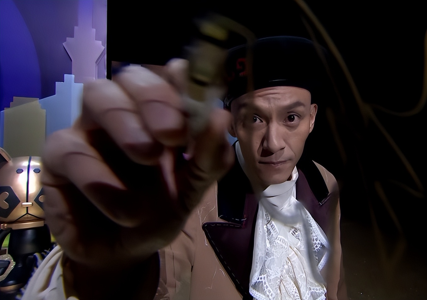 男明星在红毯上作的“怪”，穿丑衣、爱作妖，风头出尽