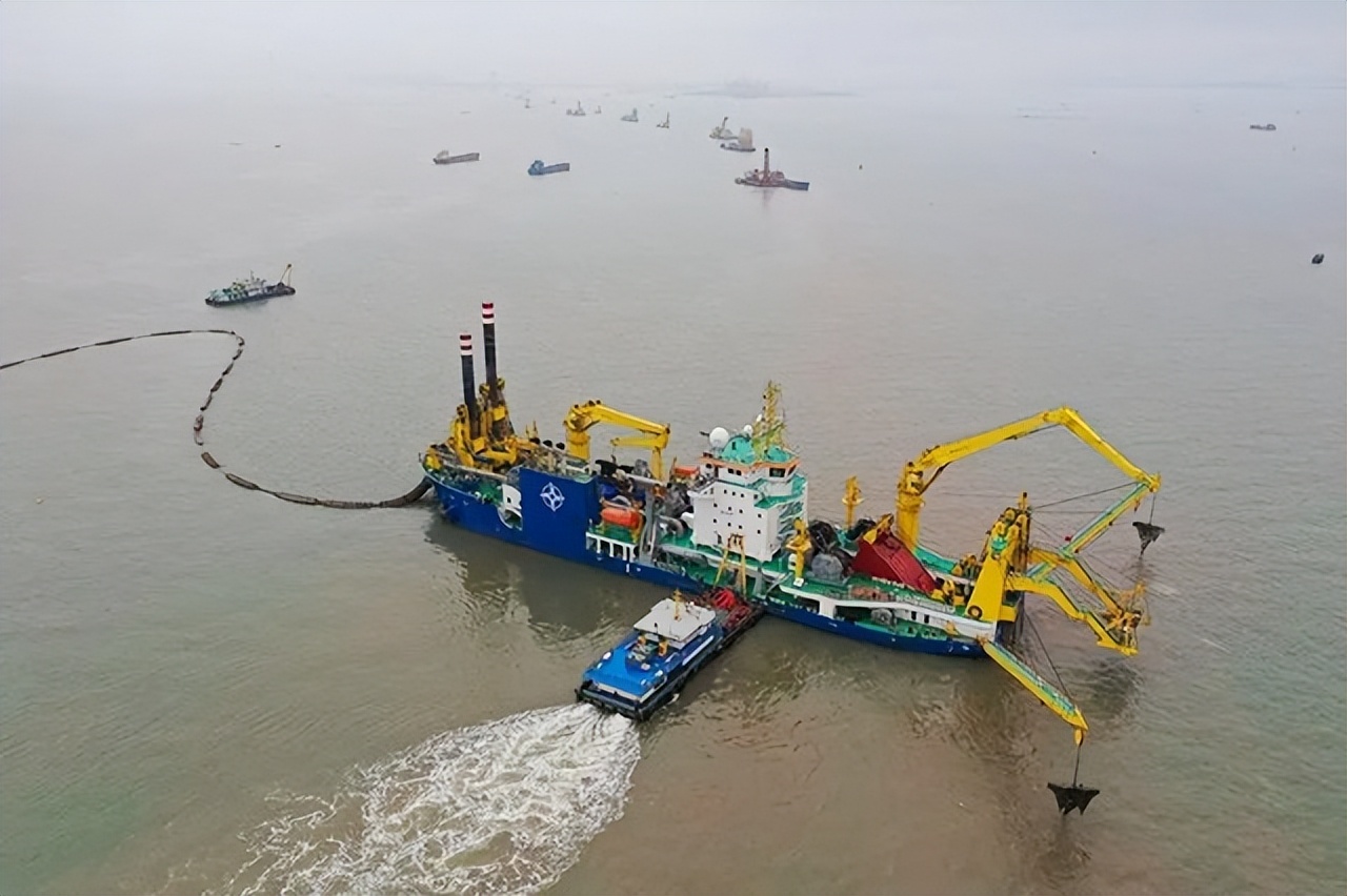 未来南海海上都市(南沙最大的群礁,可吹填615平方公里,未来可建设大型