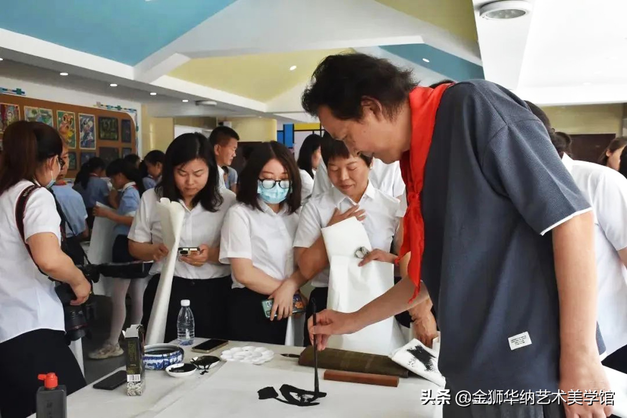 曲江第九小学校园美术馆开馆暨高雅艺术进校园活动顺利举行