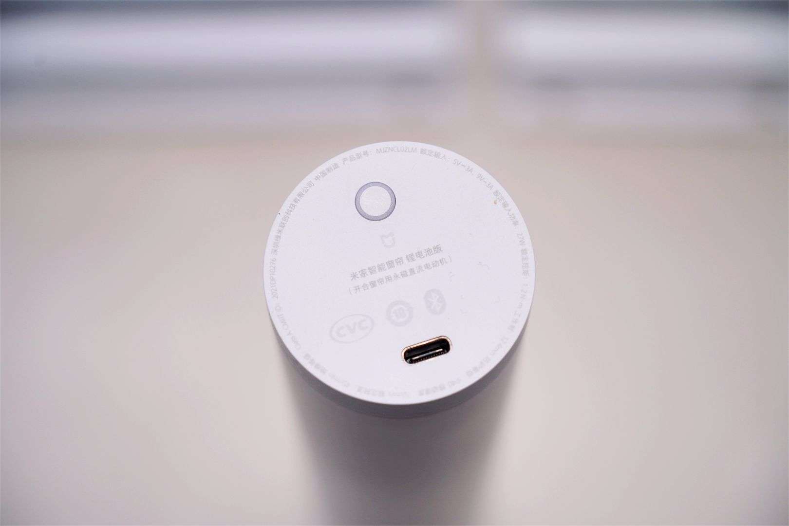 小米发布新款智能家居，售价仅为999元，解决没有预留插座的痛点
