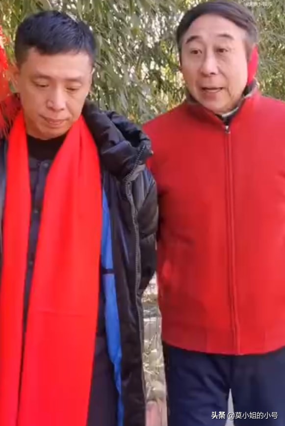 中国男足最不缺的就是骂声(巩汉林冯潇霆点评国足事件升级：冯巩被牵连，李佳航言论最中肯)