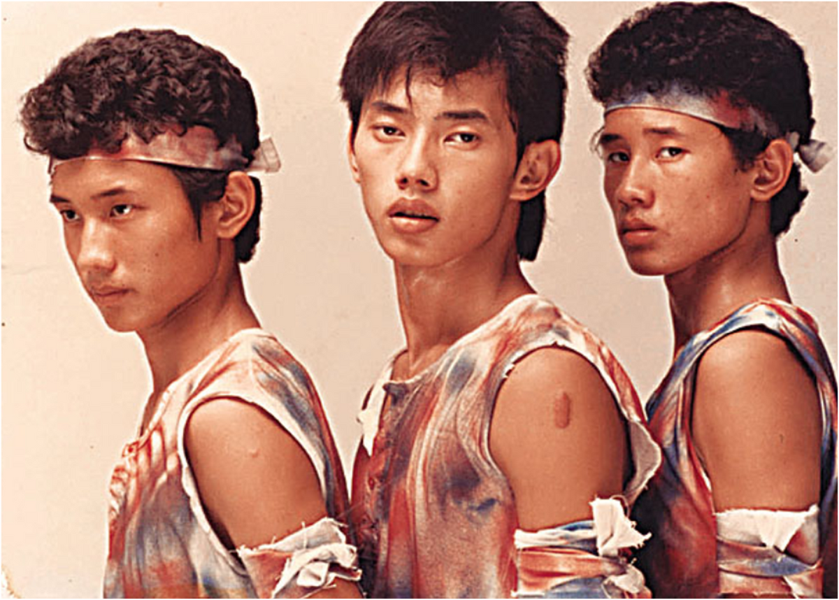 54岁的包小柏：娶圈外人妻子，女儿患癌离世，与哥哥抱头痛哭