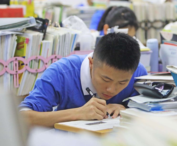 高中生“冰墩墩”字体火了，可爱又圆润，高考加分项这不就来了