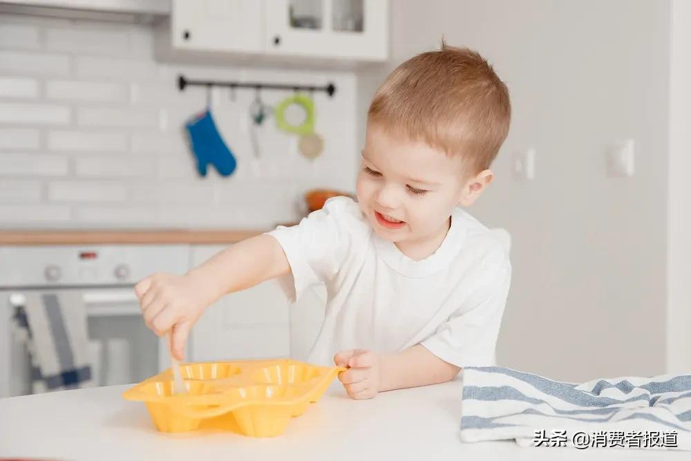 10款儿童酱油对比:儿童酱油不比普通酱油“优越”,个别产品风险物接近标准限值